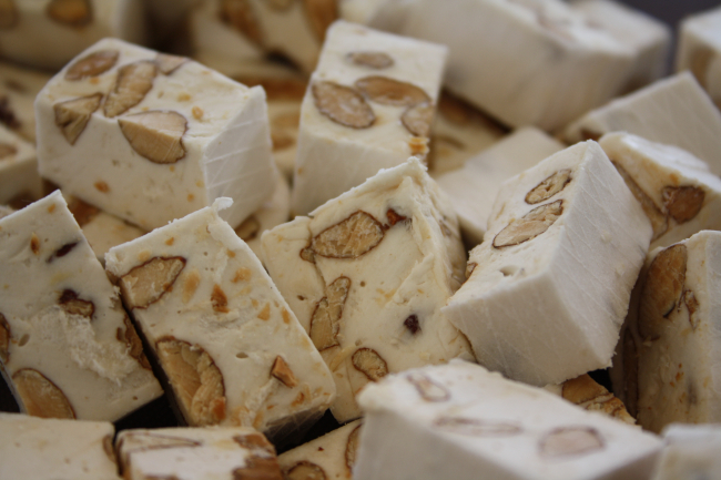 Domino nougat blanc 